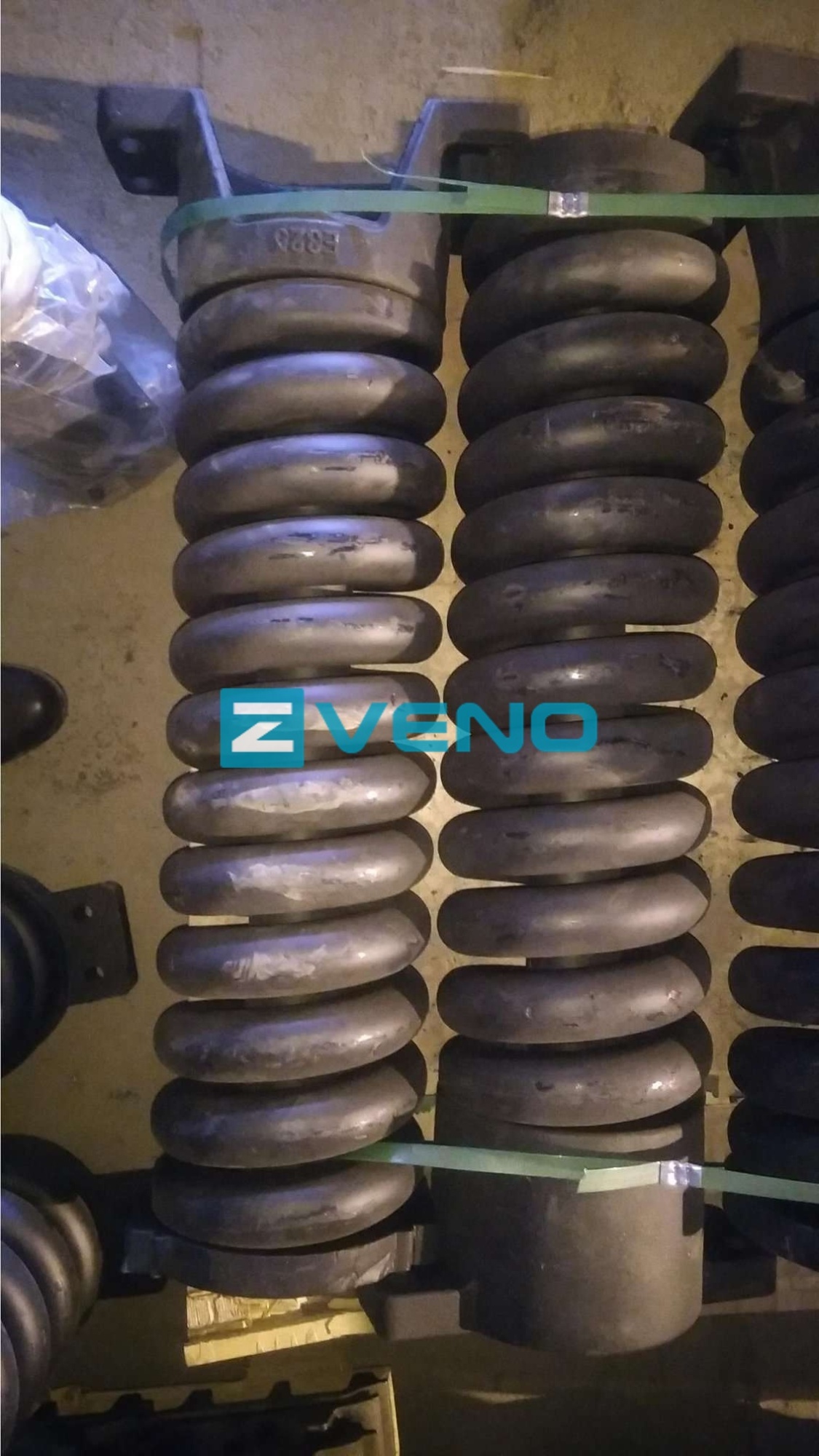  Натяжитель цепи CAT 325DL, 329DL с гидроцилиндром натяжения