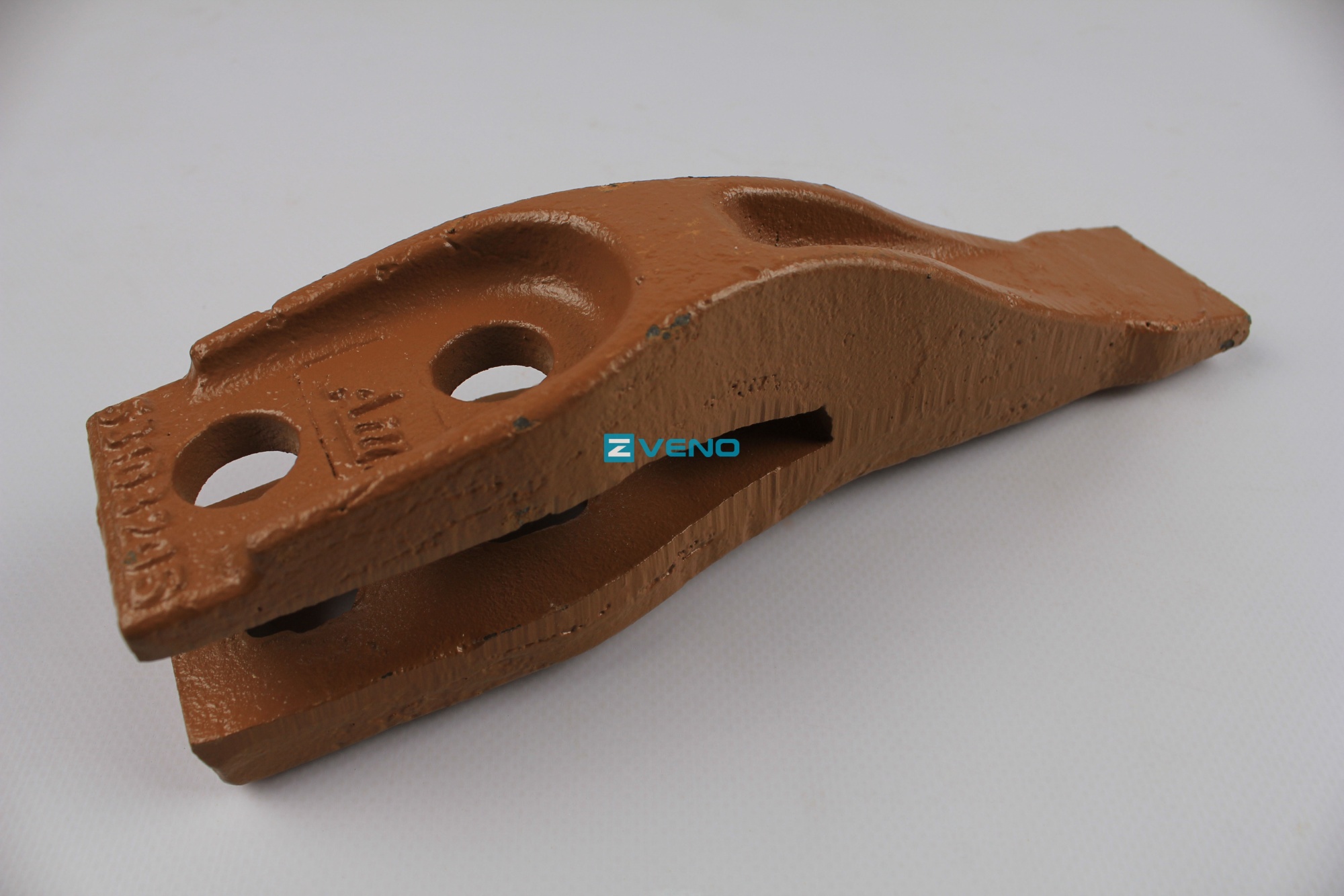  JCB-3CX/2CX Центральный зуб 53103205