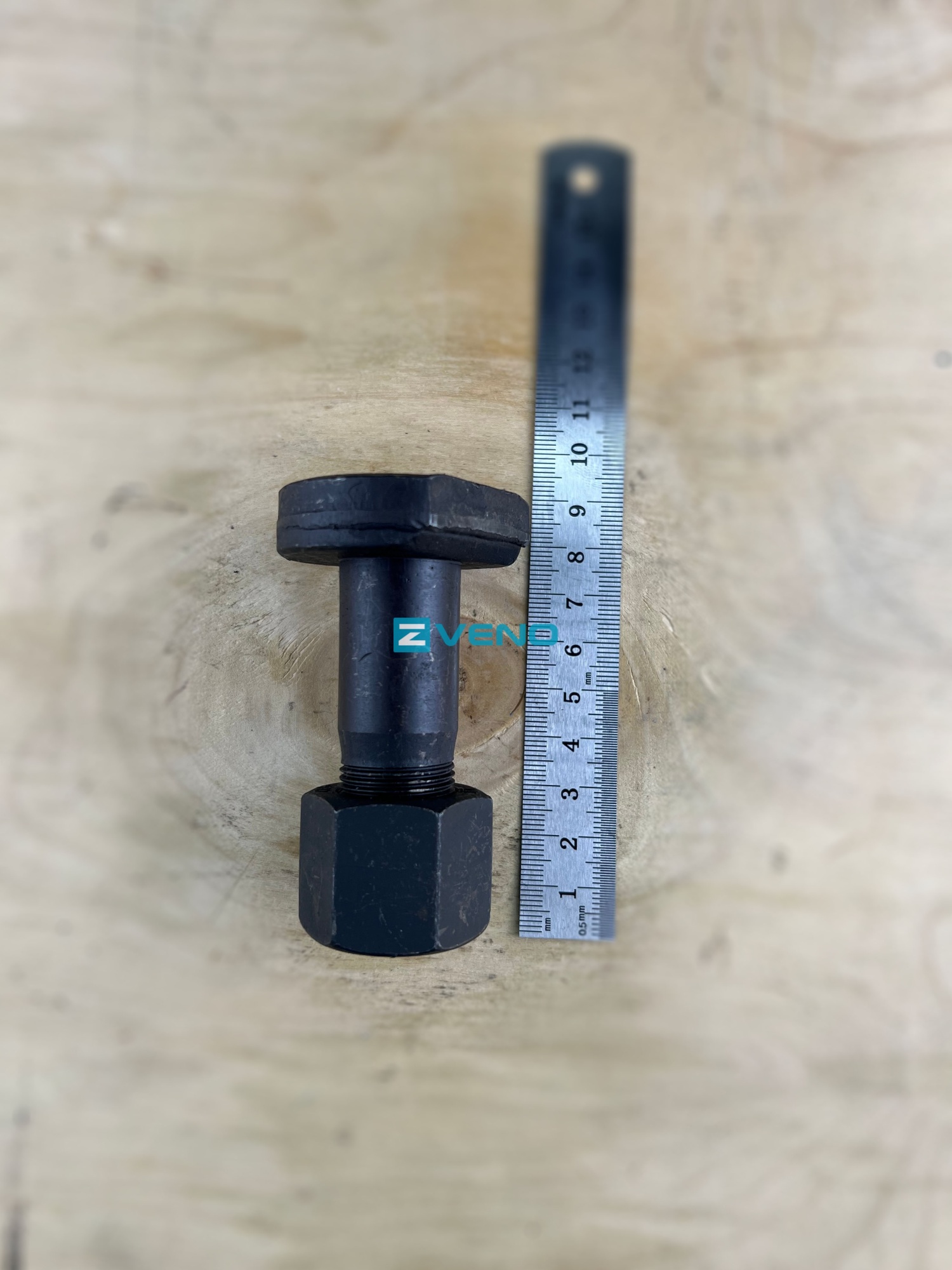  Болт башмачный с гайкой M22x72