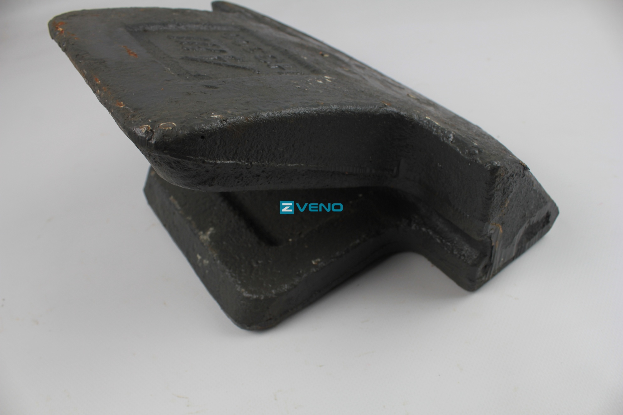  Защита ковша межзубьевая WS300/HS300 ^